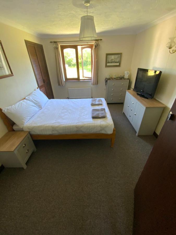 Innis Guest House And Campsite Penwithick Экстерьер фото